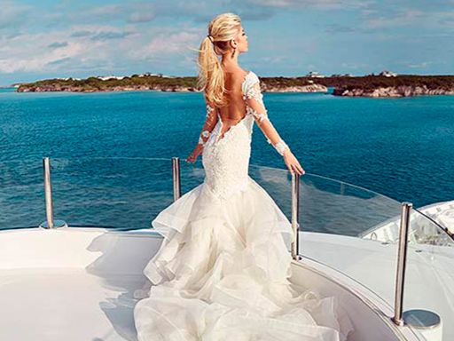 Romantic NYC wedding yacht sunset view