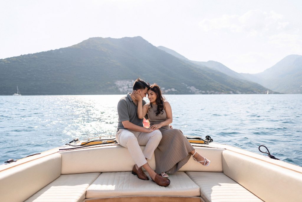 Romantic dinner yacht cruise in NYC